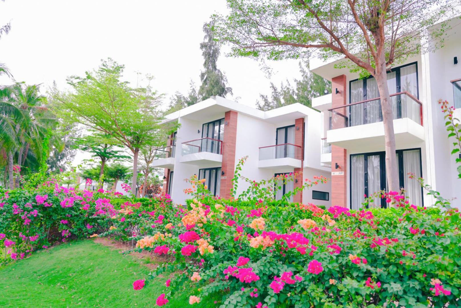 Biet Thu Mat Tien Bien Saint Simeon Resort Vung Tau Exterior foto